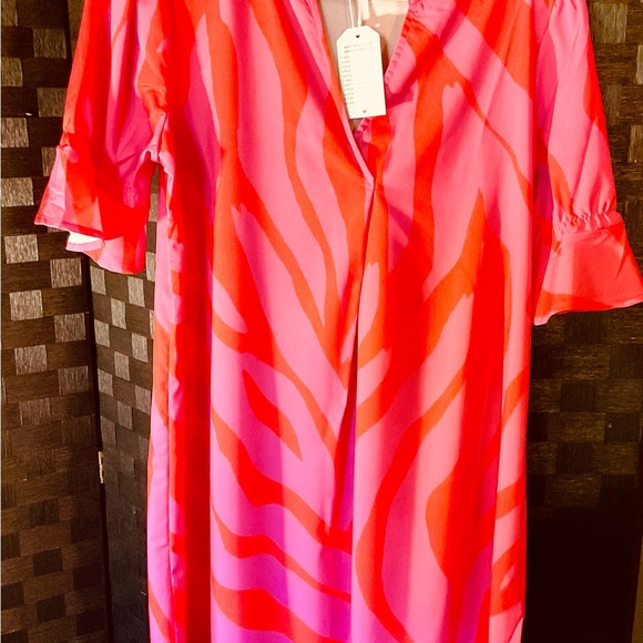 Made With ❤️ Red & Orange Zebra Print Shift Dress.   Size M.   NWT - Picture 7 of 8